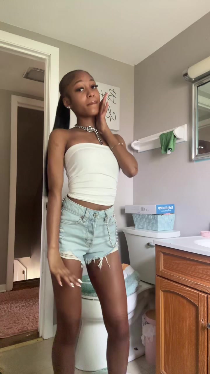 @petitelilbarbie
