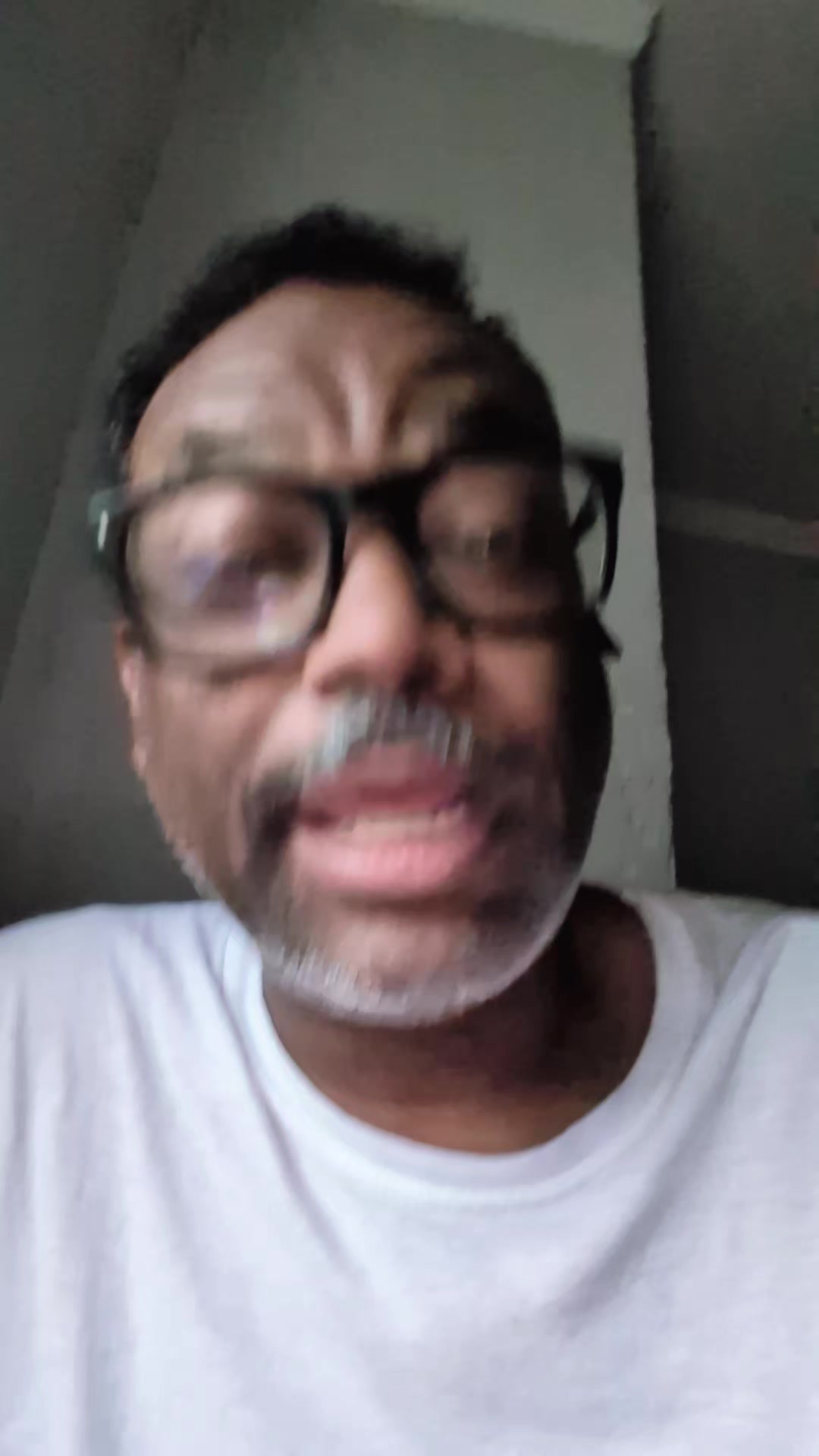 @Jowahorncomedy