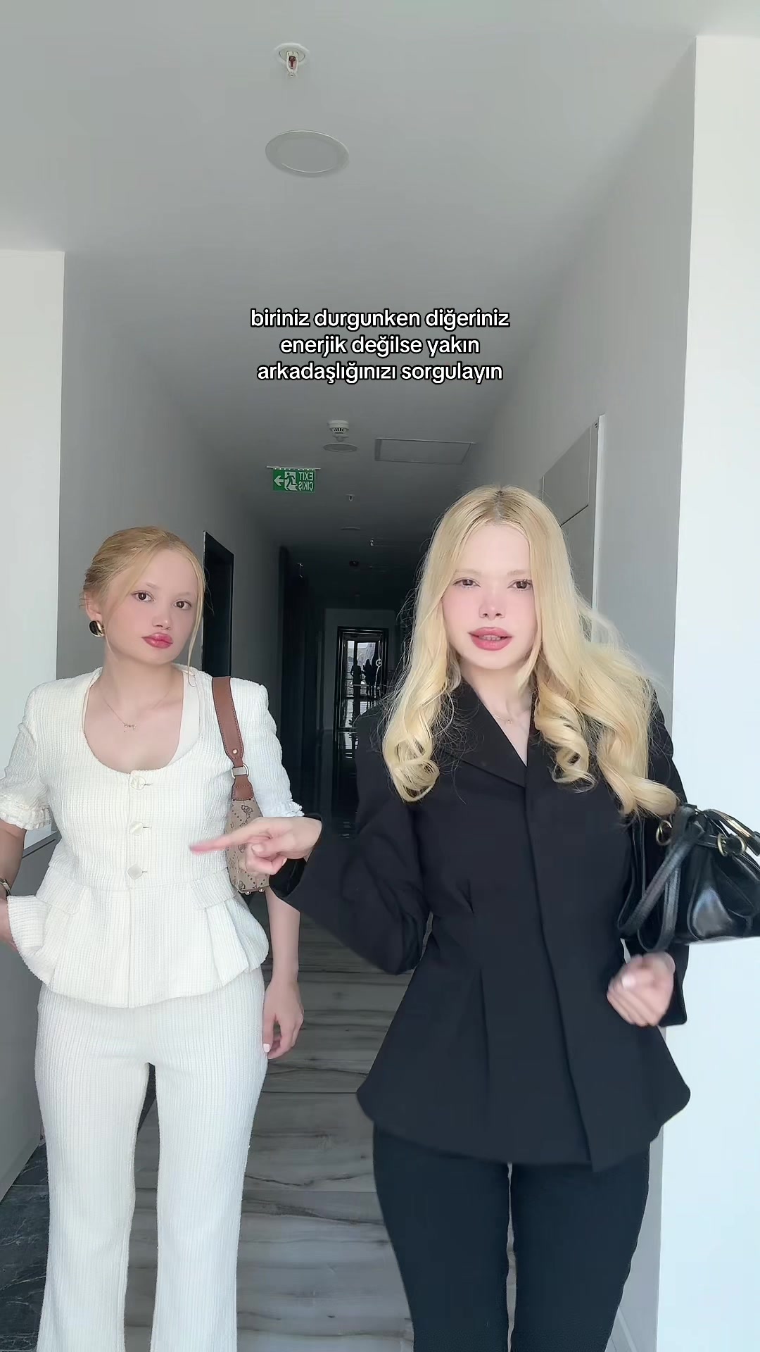 @Stella 👱🏻♀️