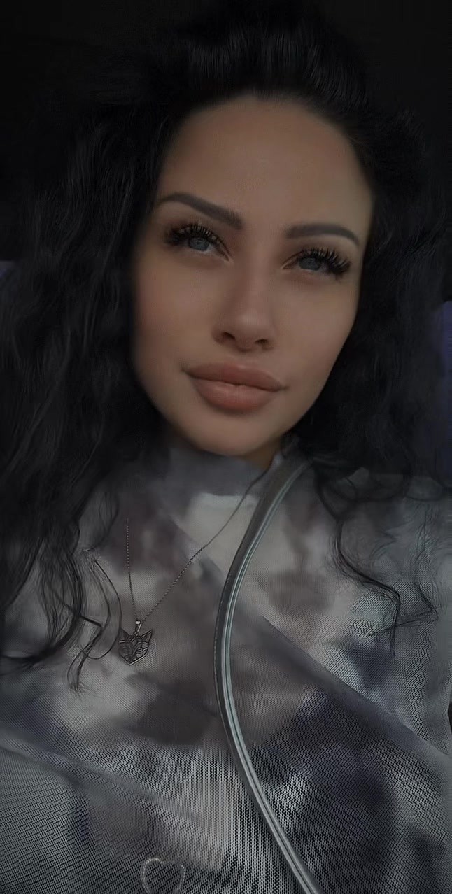 @👑