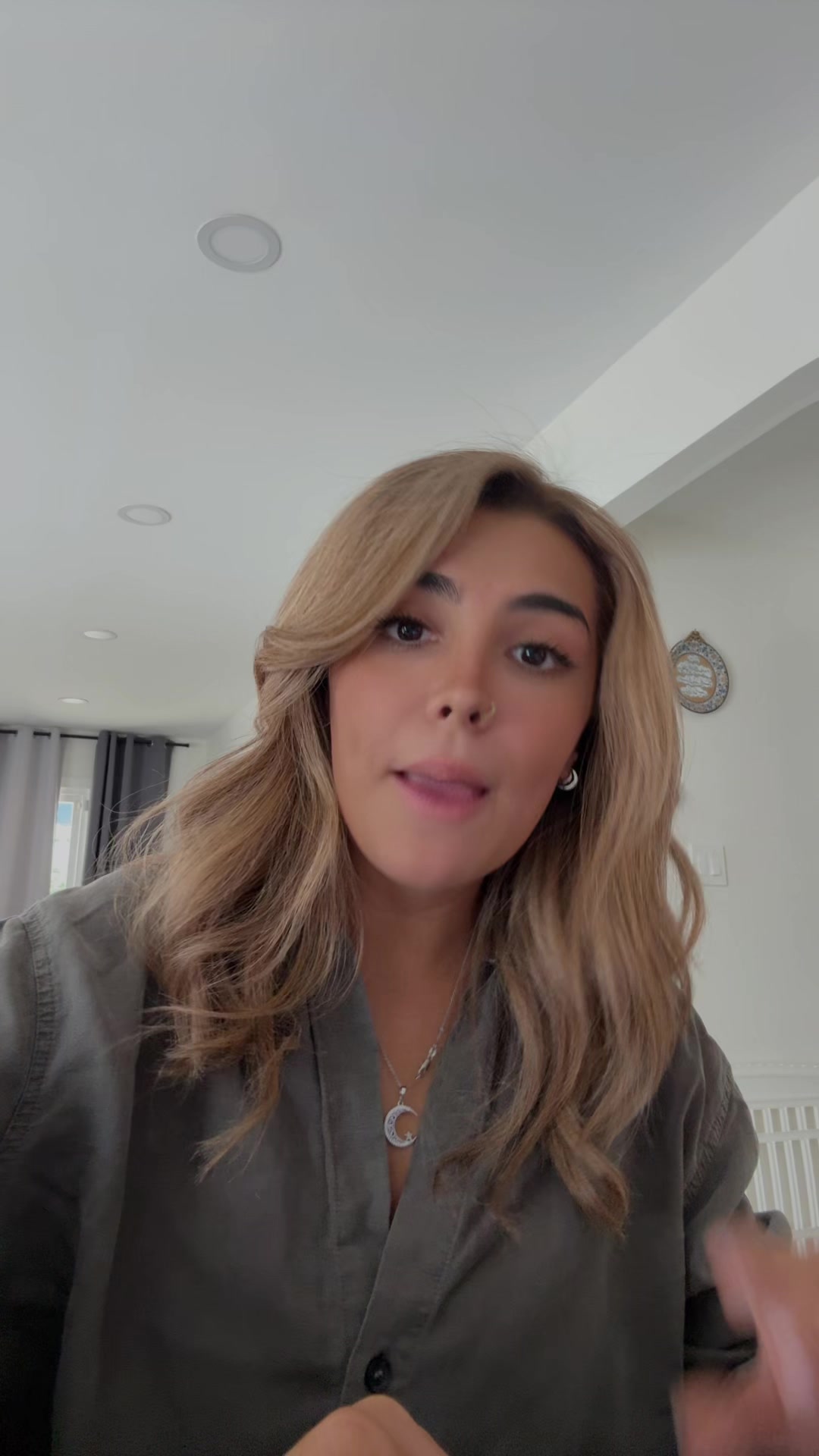 @Ariyanaz