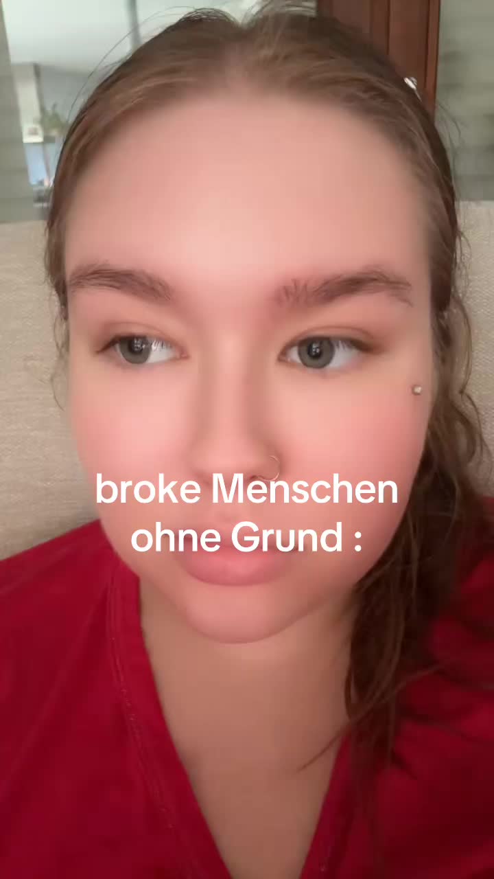 @momoneyhoe