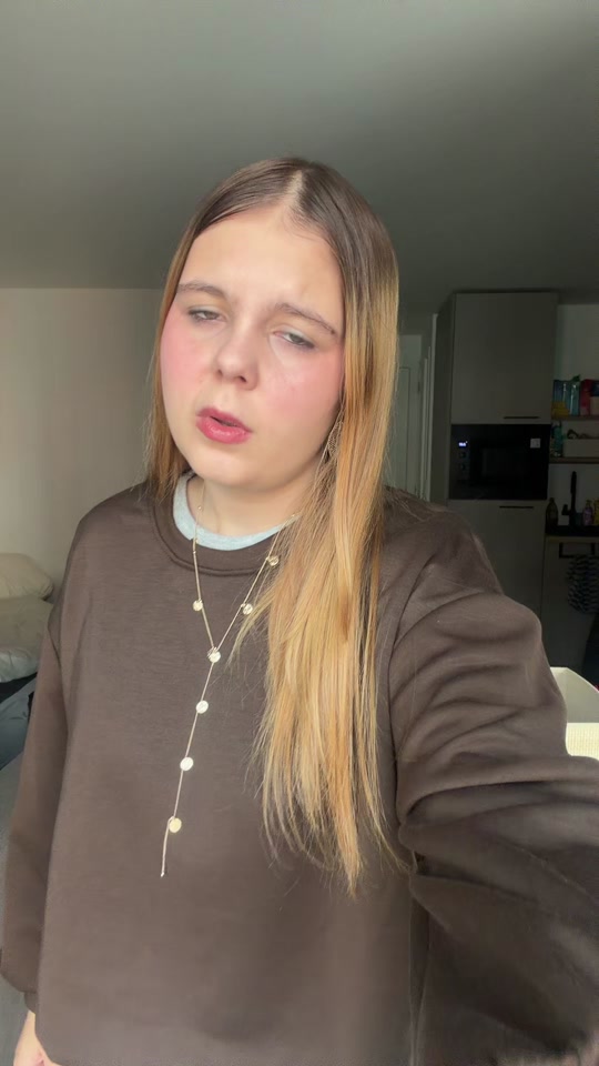 @vickyworld🩷