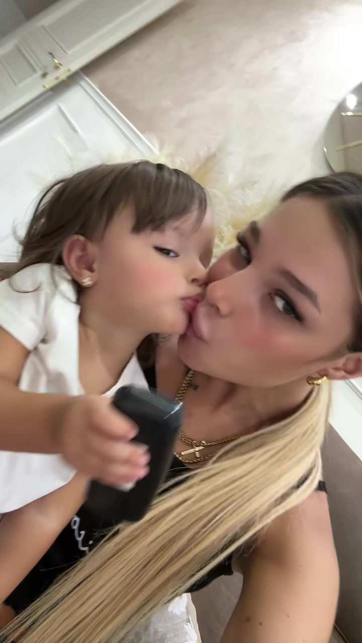 @Təodora🍒