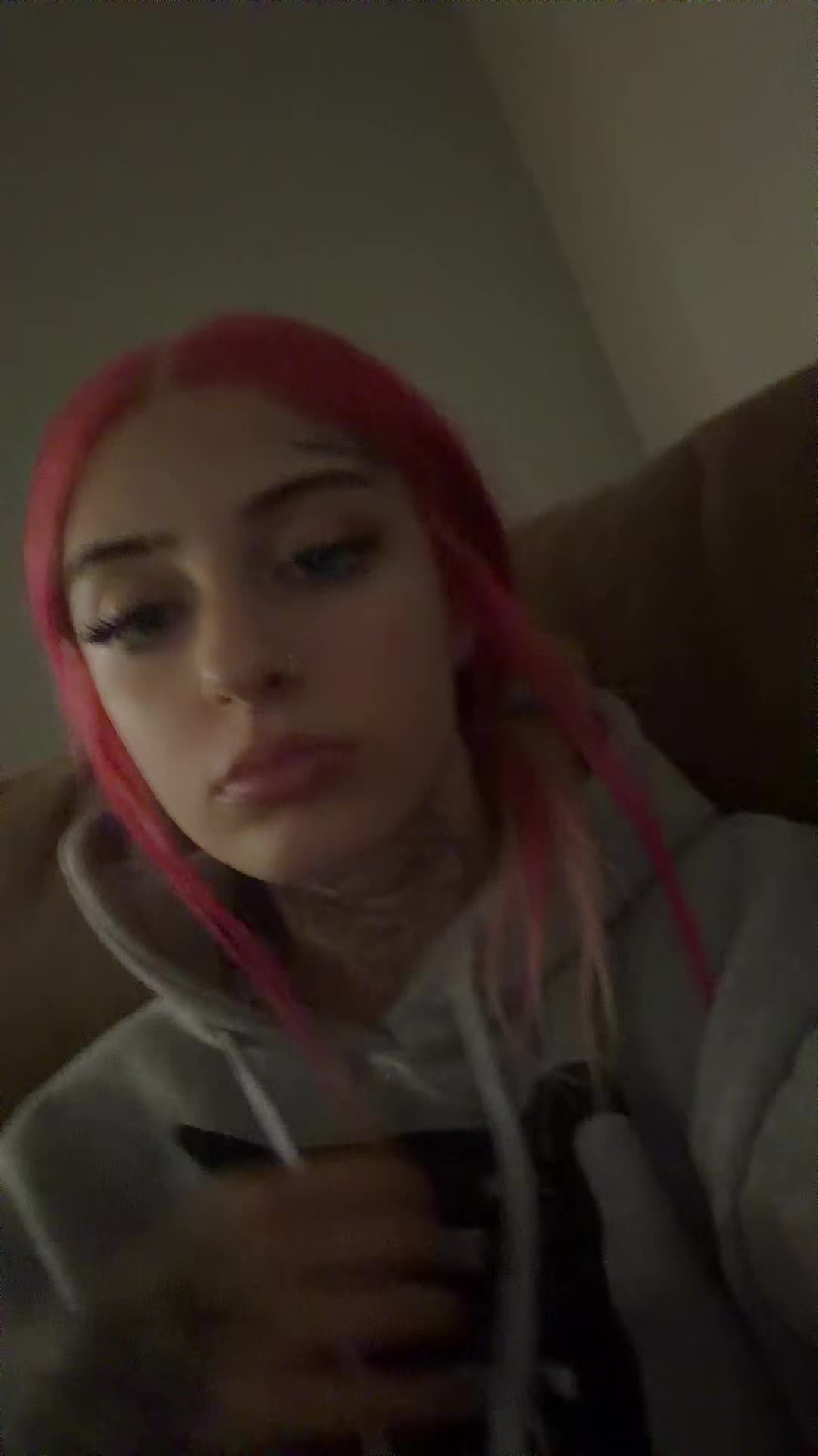 @Lilyrrrose