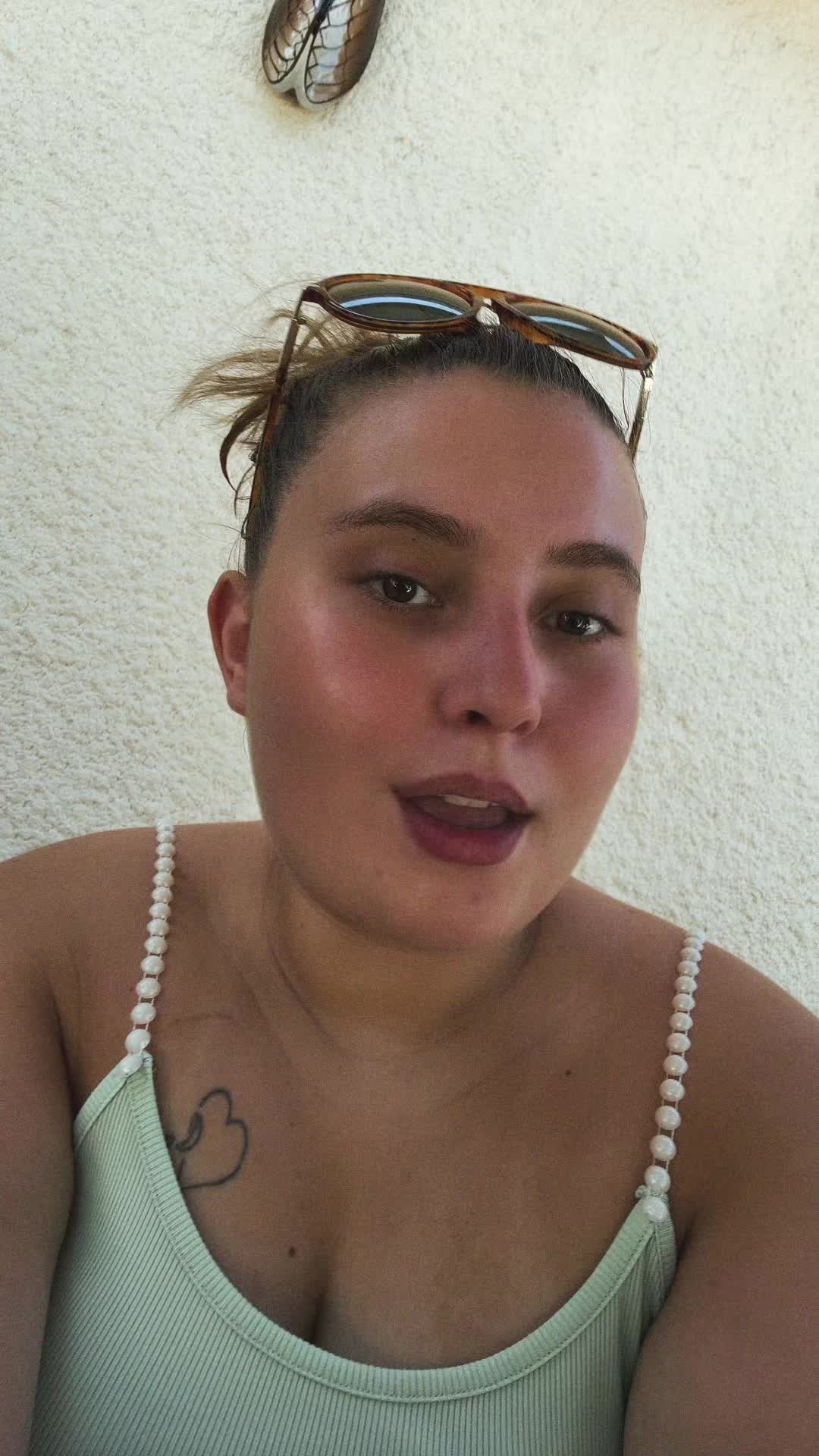 @Očéãnē Bõnvoīsīn