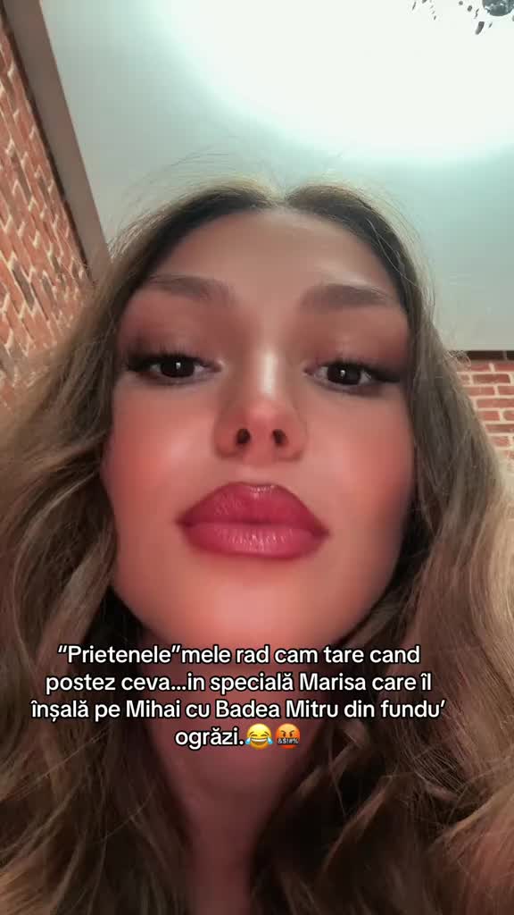 @𝔇𝔢𝔫𝔦𝔰𝔞 🌸