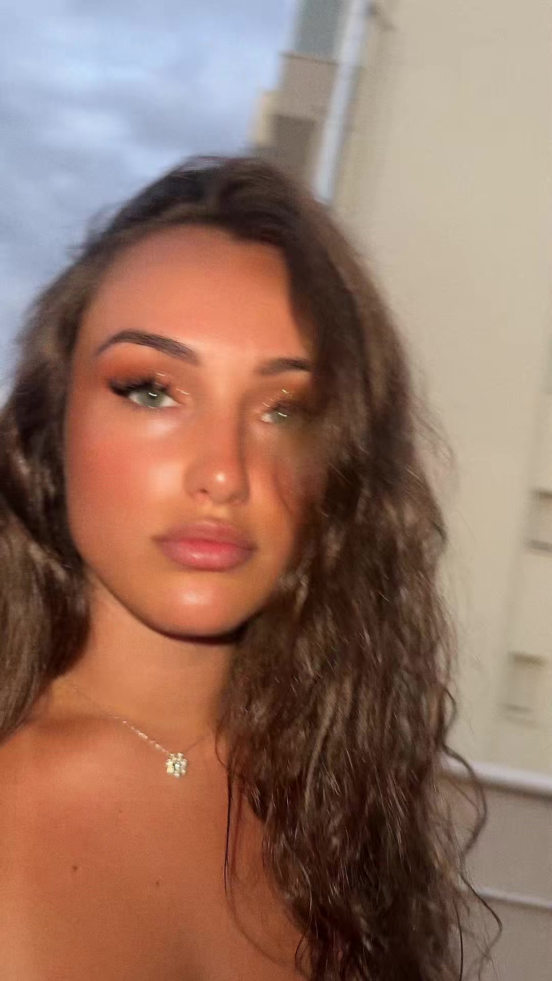 @ersiola__
