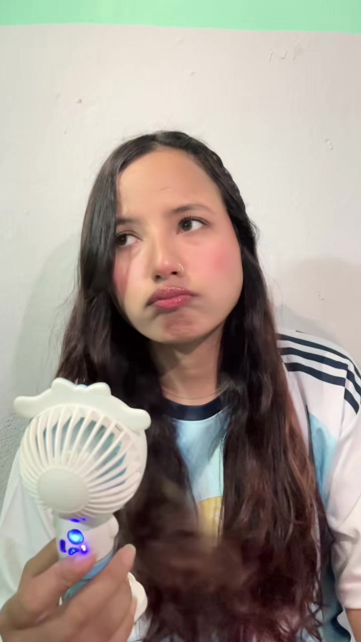 @🆂︎🅷︎🅾︎🆅︎🅰︎🦋