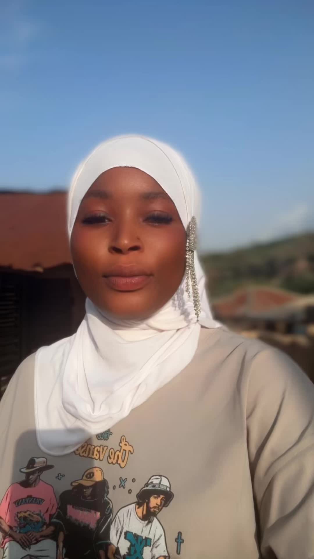 @APEKE OLA🌸🌺🥀🌹🥰