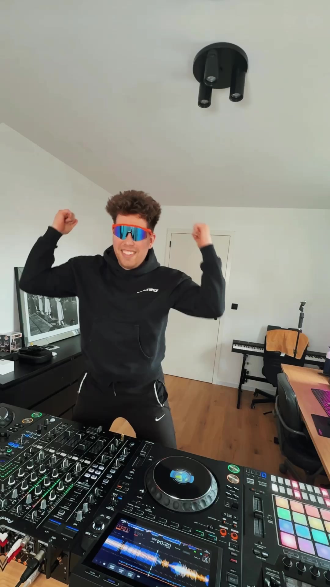 @acid.neal