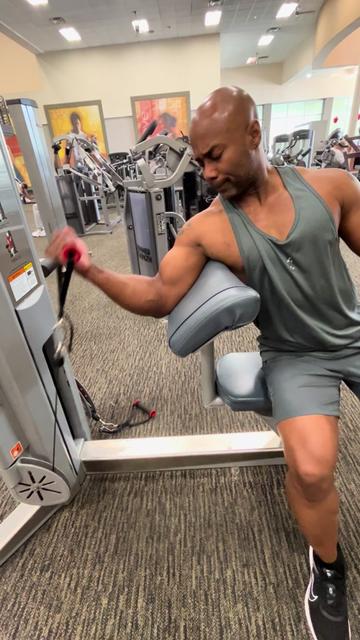 @dmv_modelsamuel