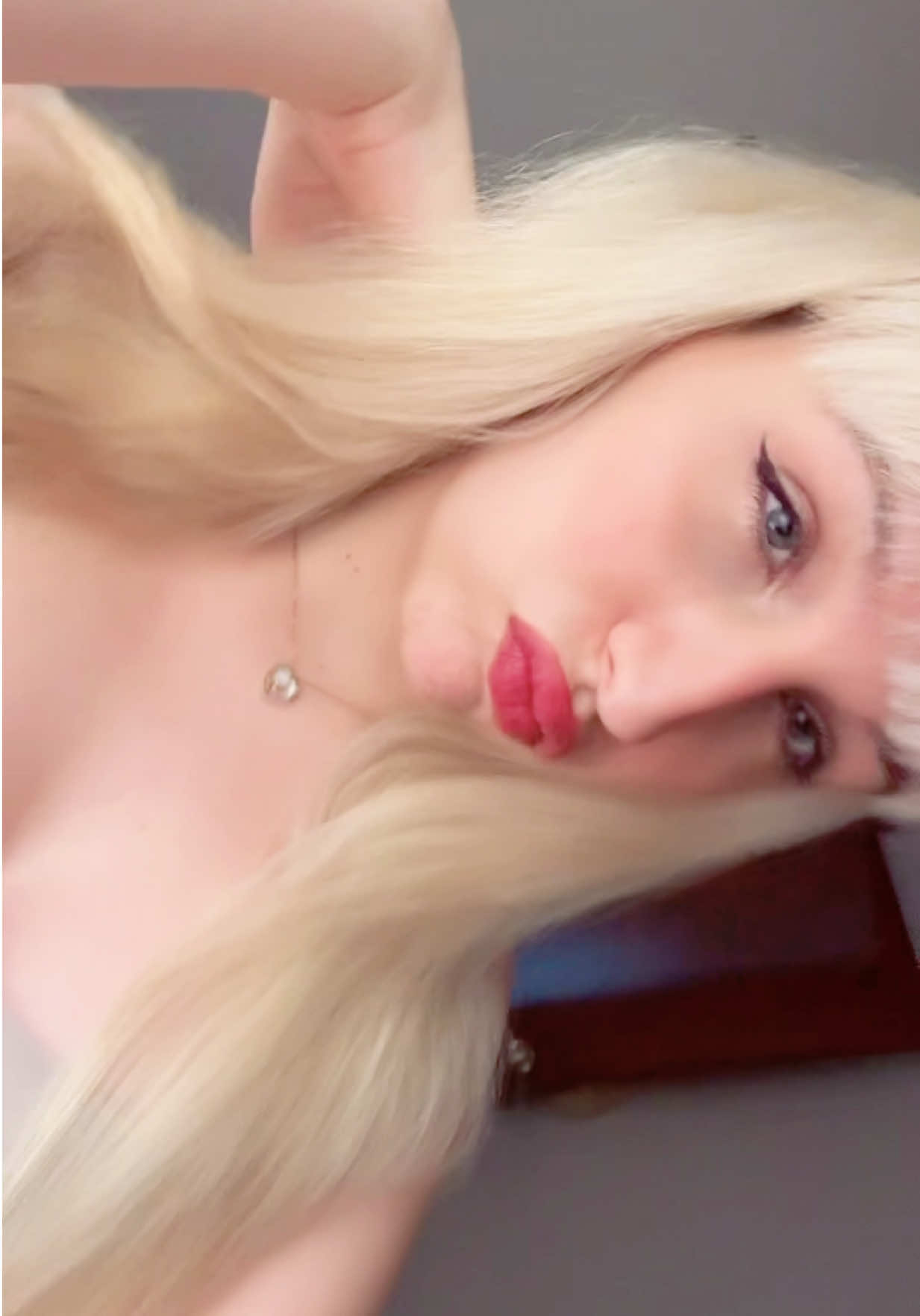 @女满拉 ˚ ༘♡ ⋆。˚ ❀