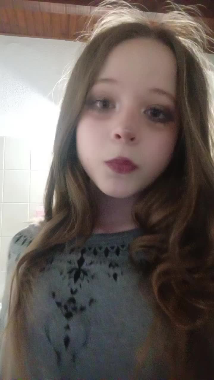 @Emiii