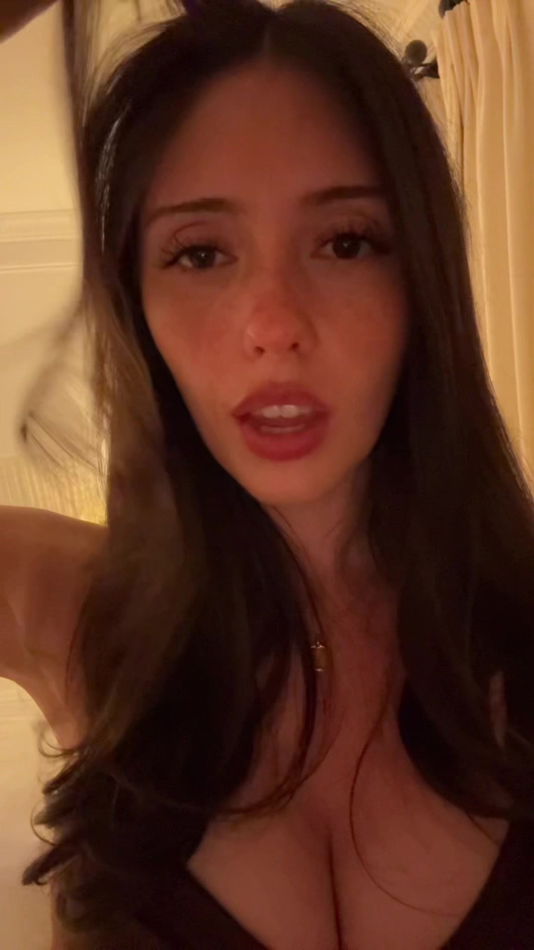 @veronica