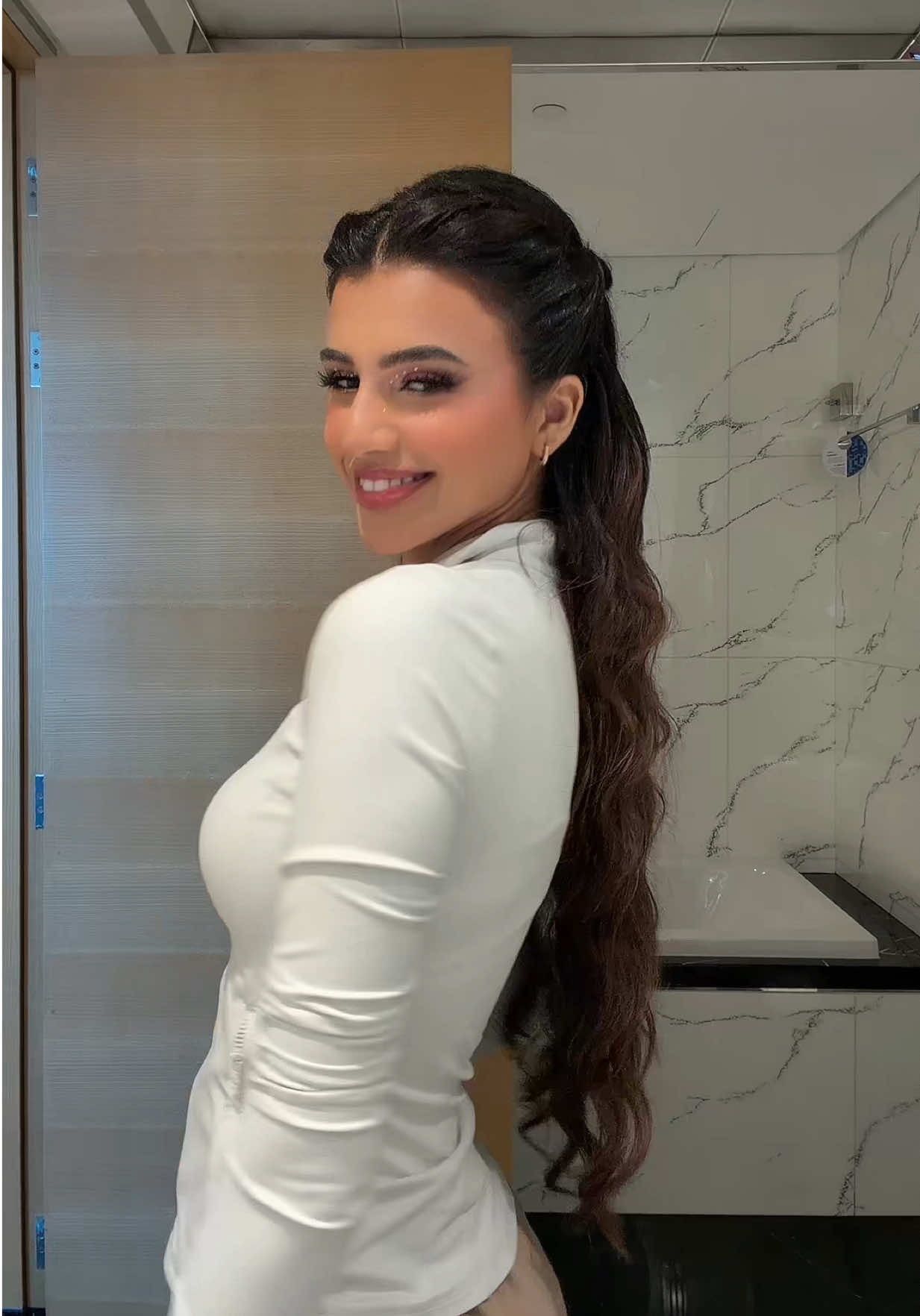@Ayatee