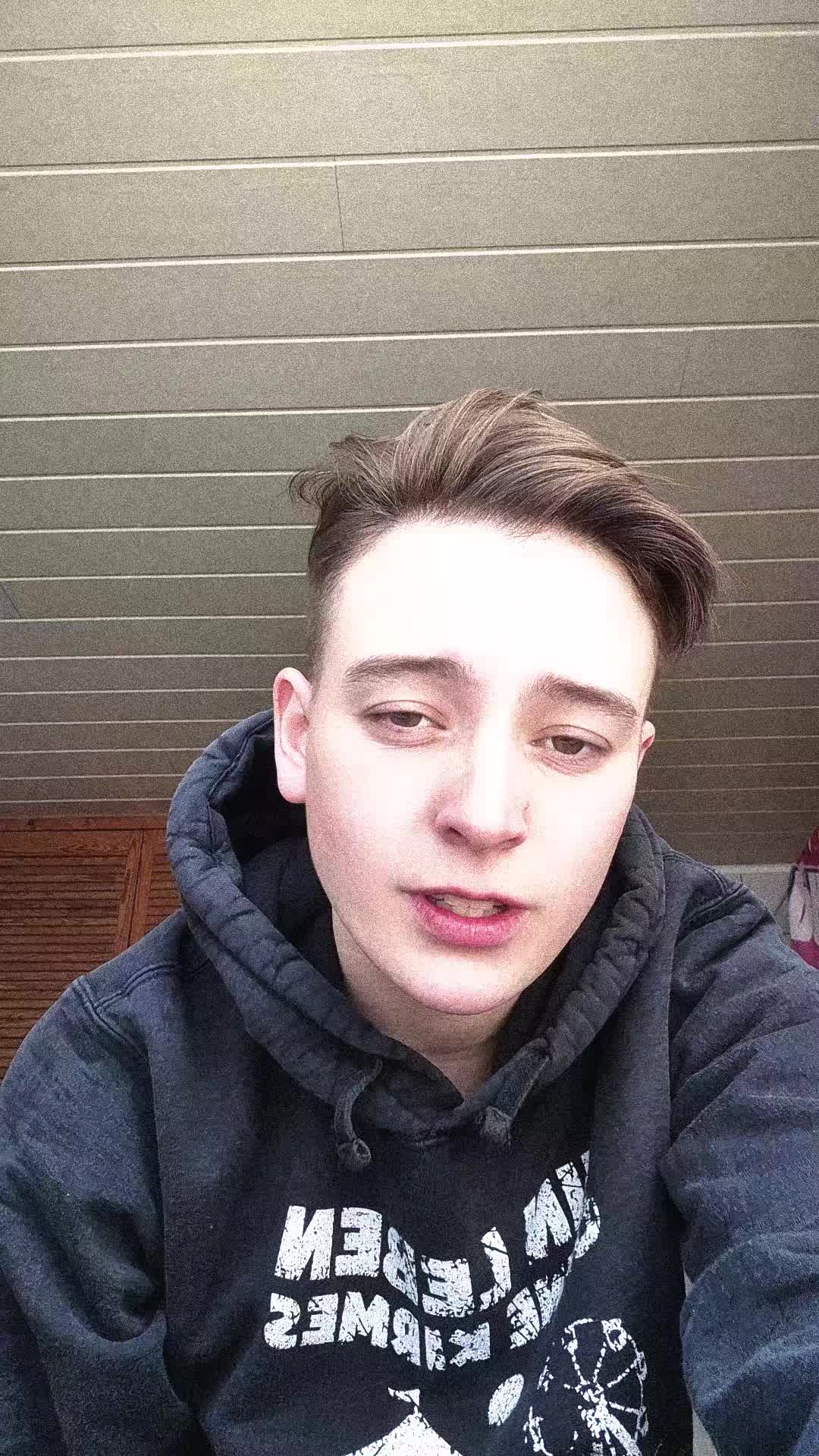 @Tonia