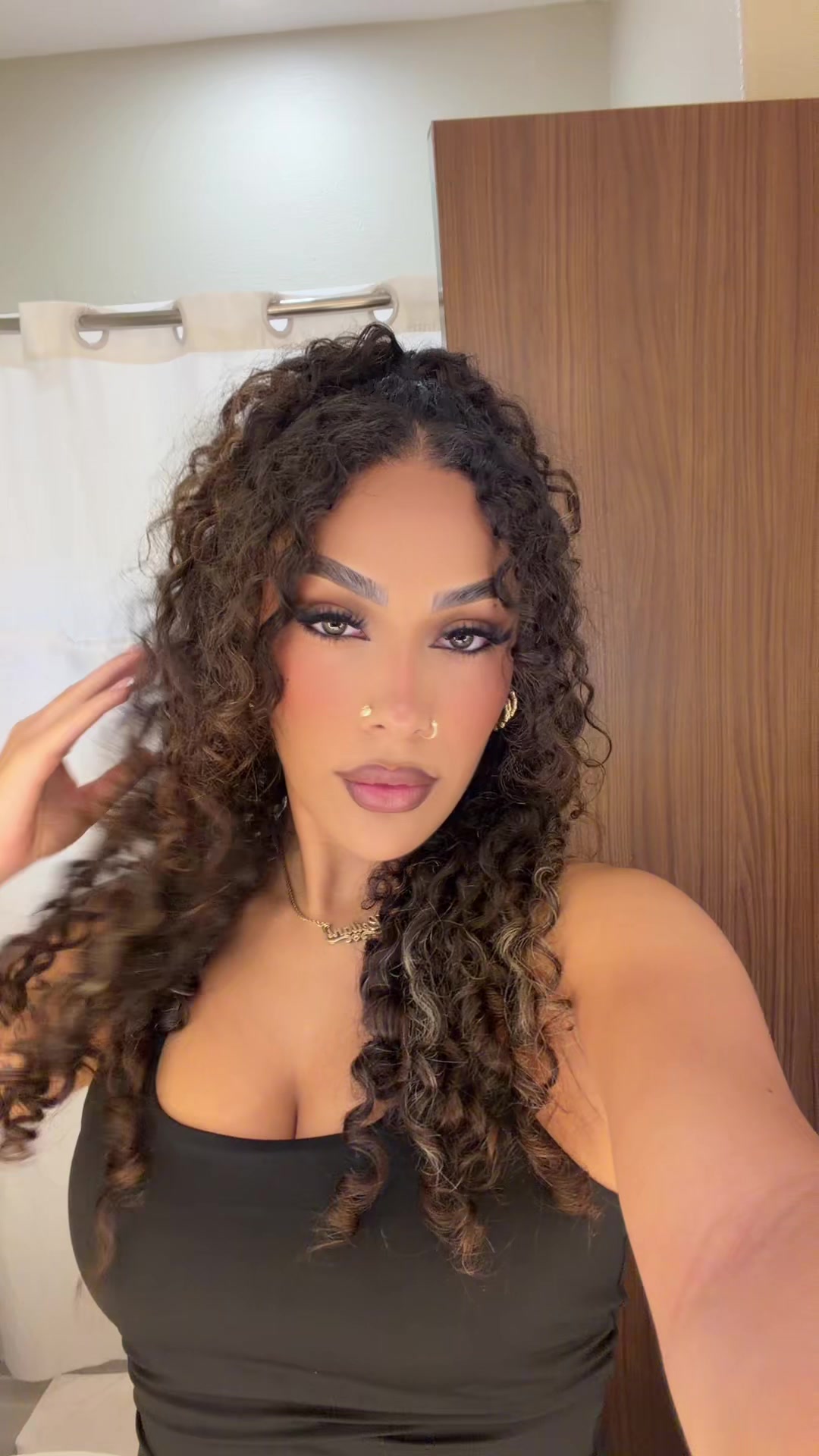 @laanniiilovee