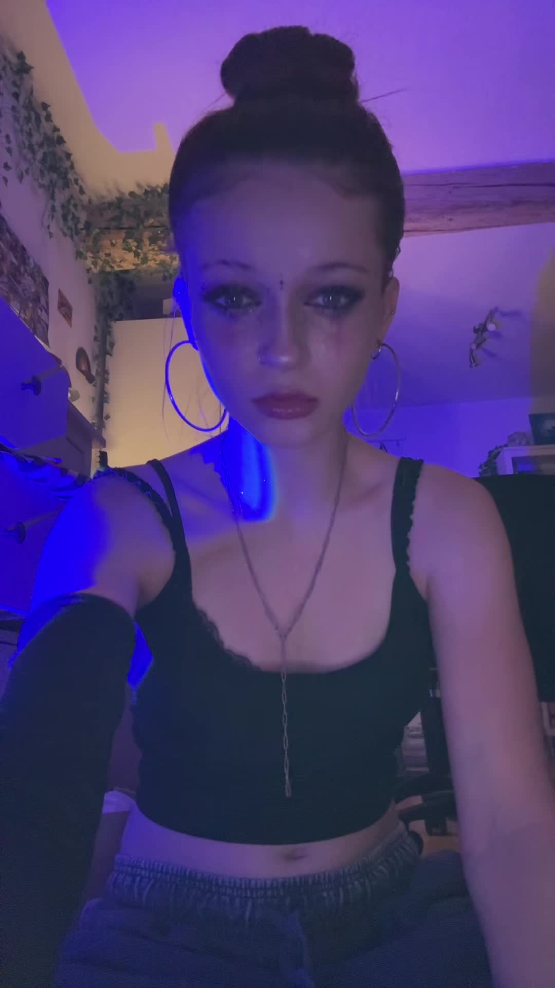 @evacado