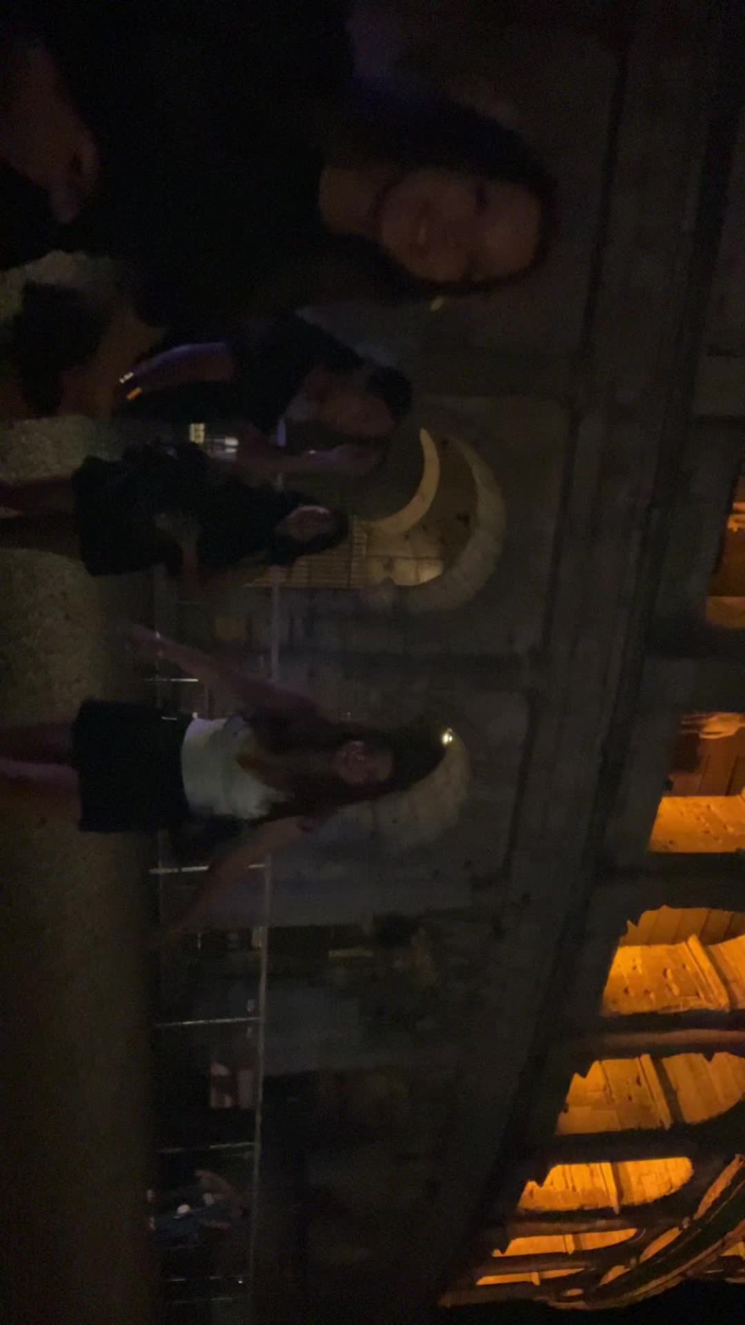 @8andate