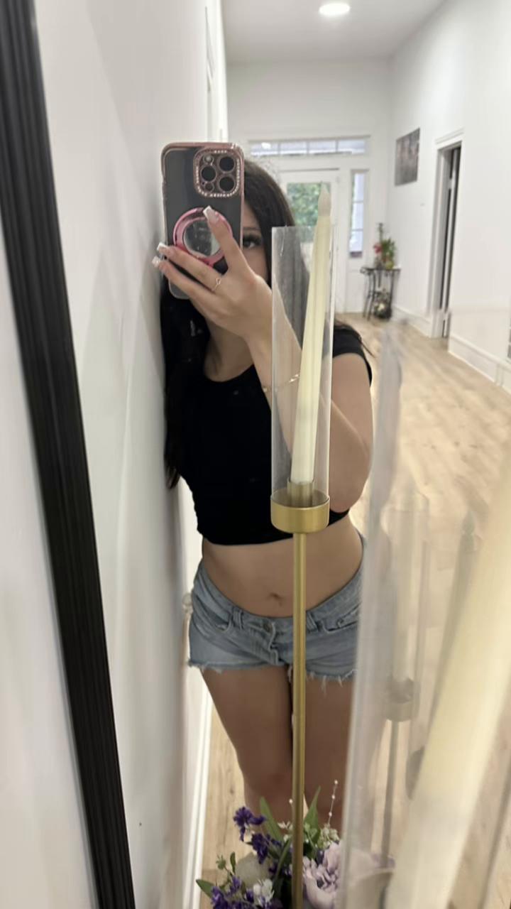 @:3