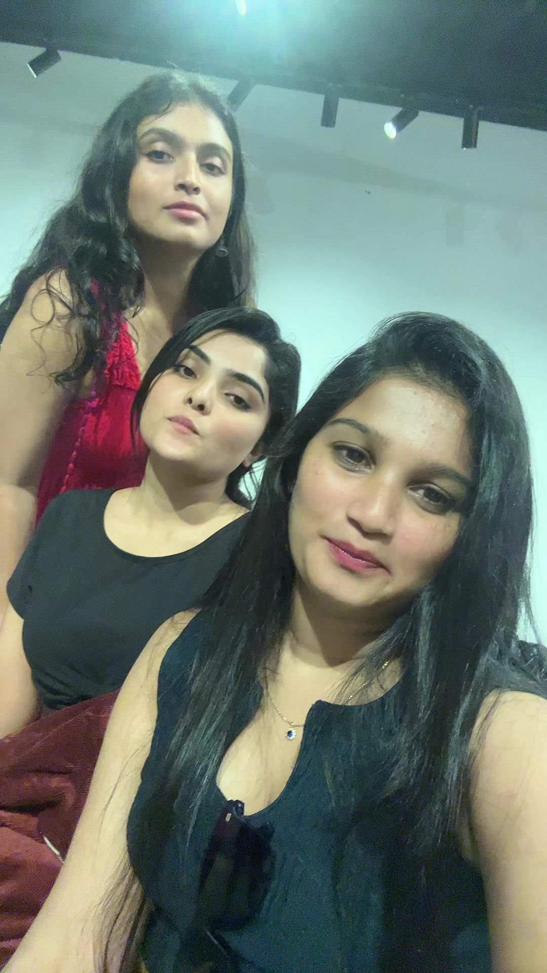 @Tharuu🤍
