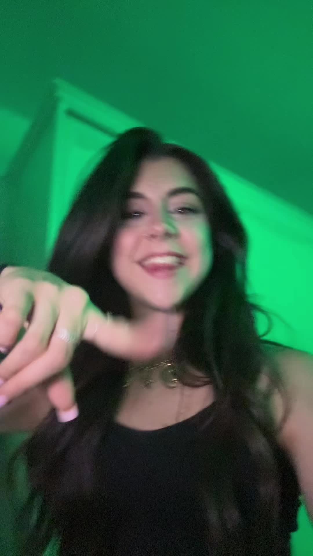 @𝐴𝑟𝑦
