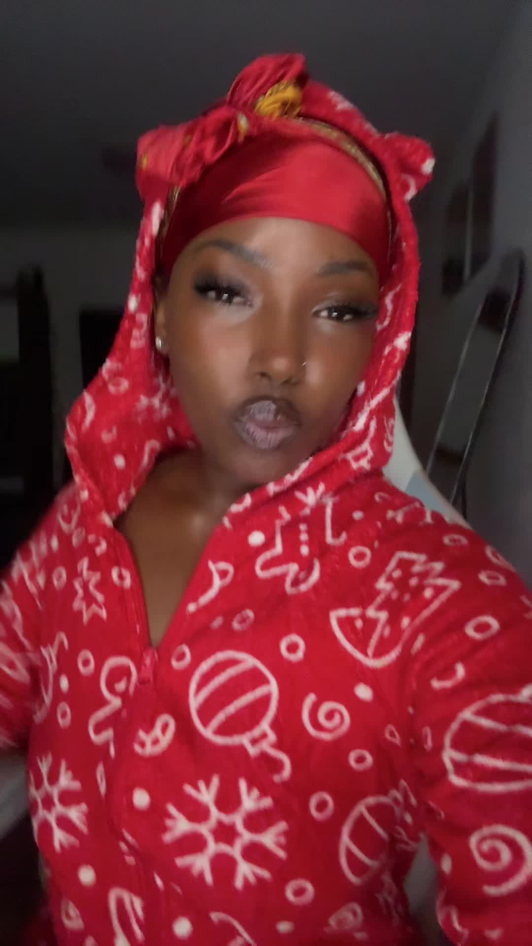 @Dee🥥🌴🤎