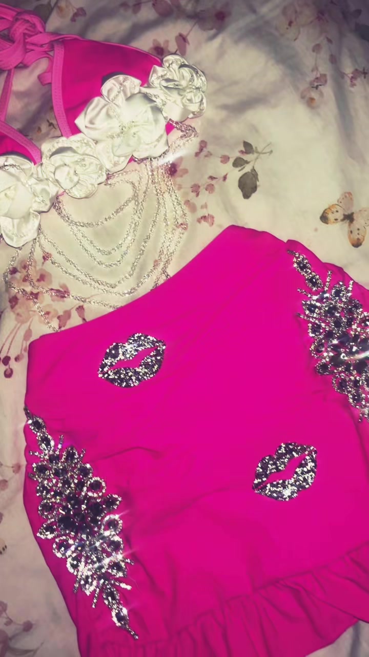 @𝓓𝓲𝓿𝓲𝓷𝓮 𝓓𝓮𝓼𝓲𝓰𝓷𝓼 🎀