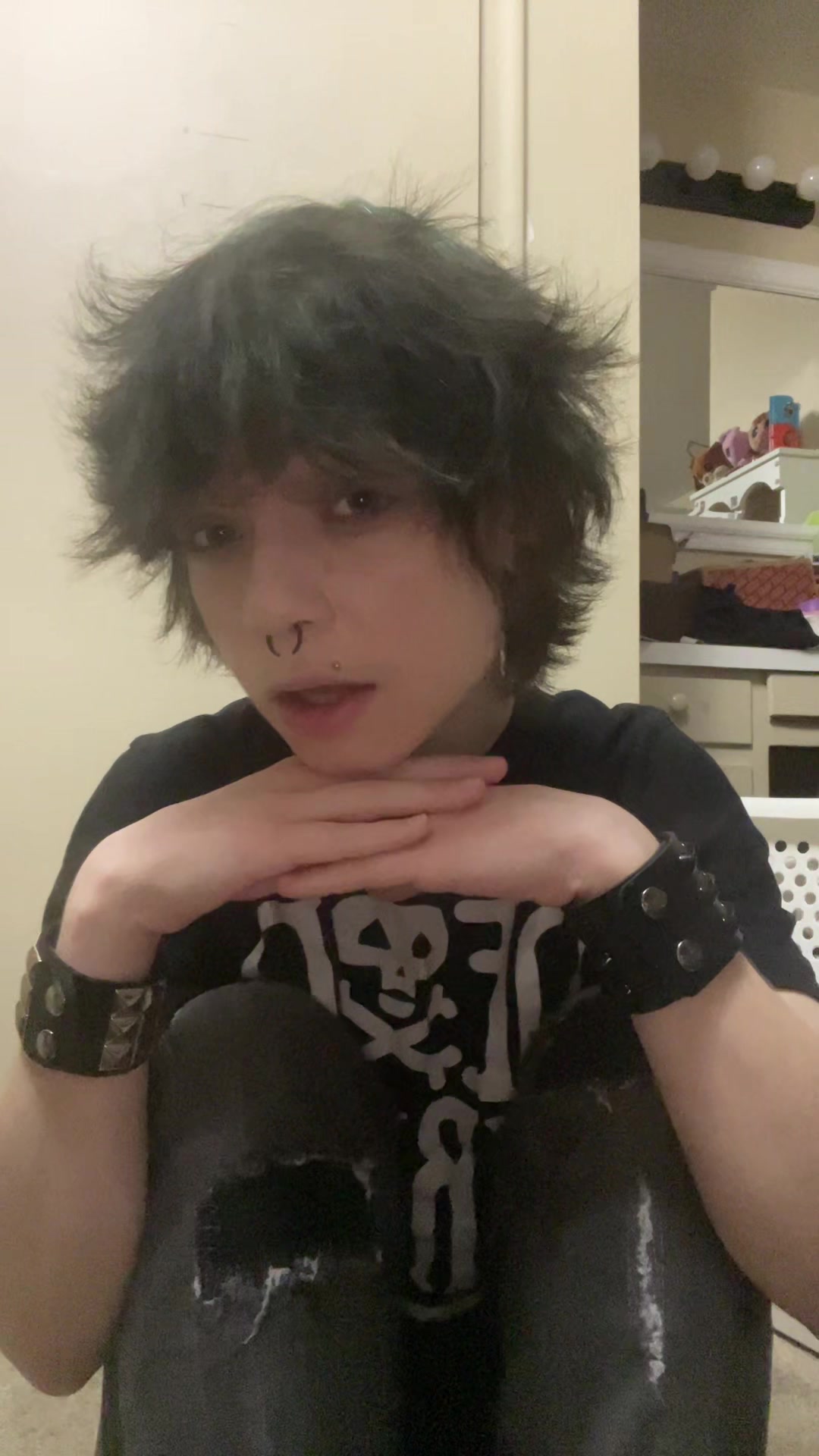 @finsshins
