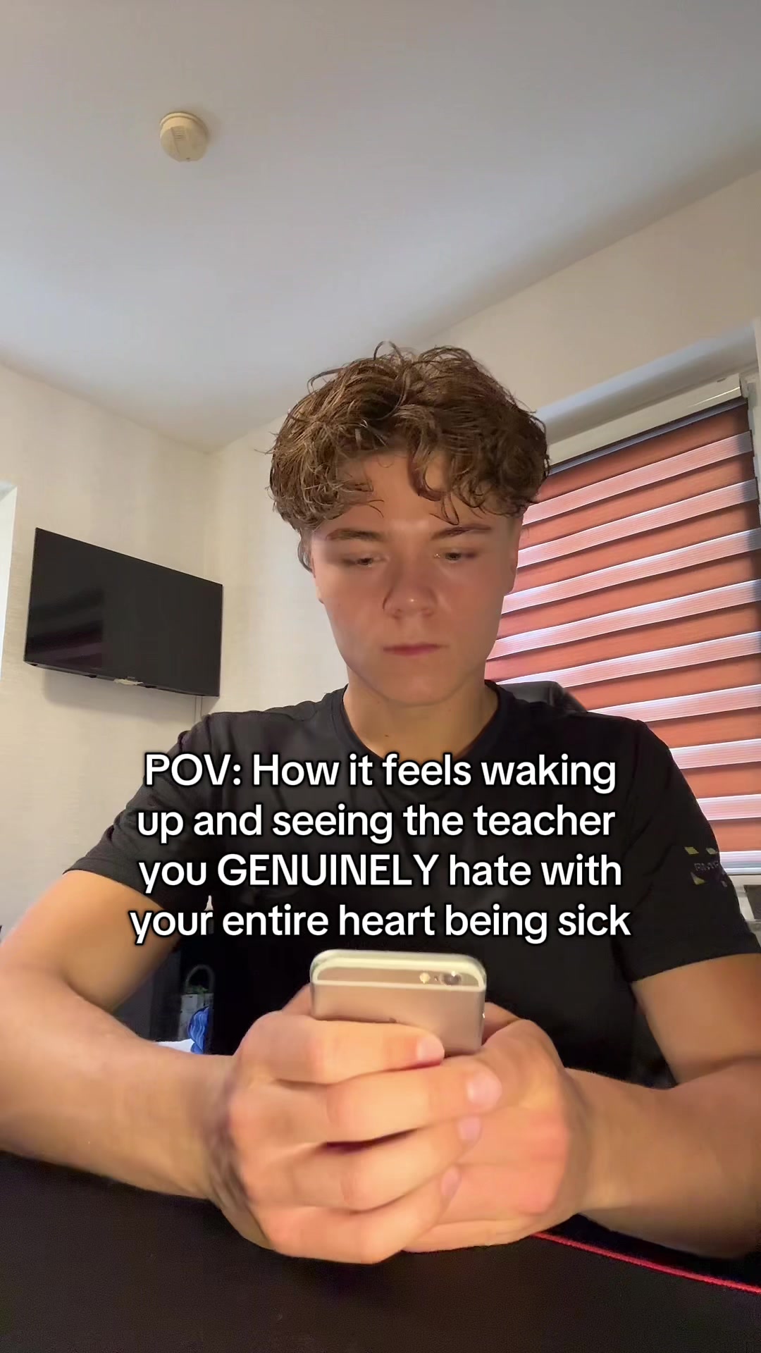 @Yvwes