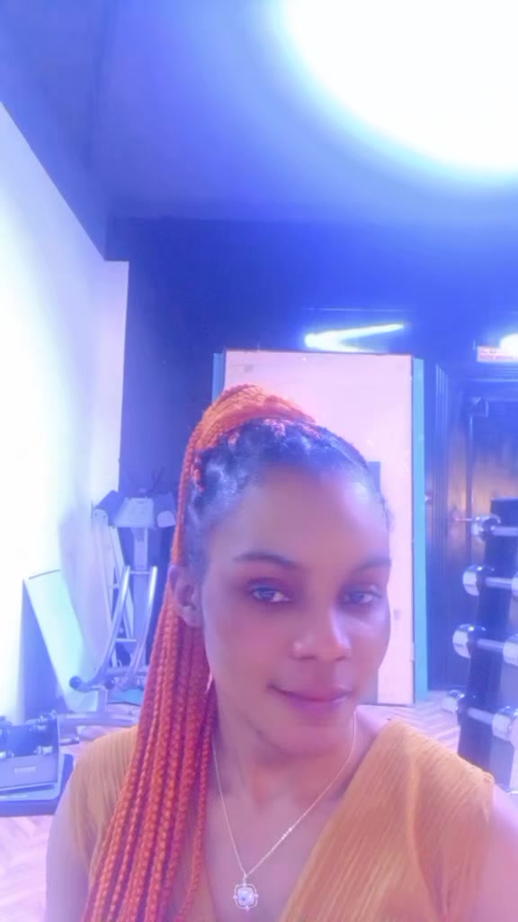 @happy gal 256