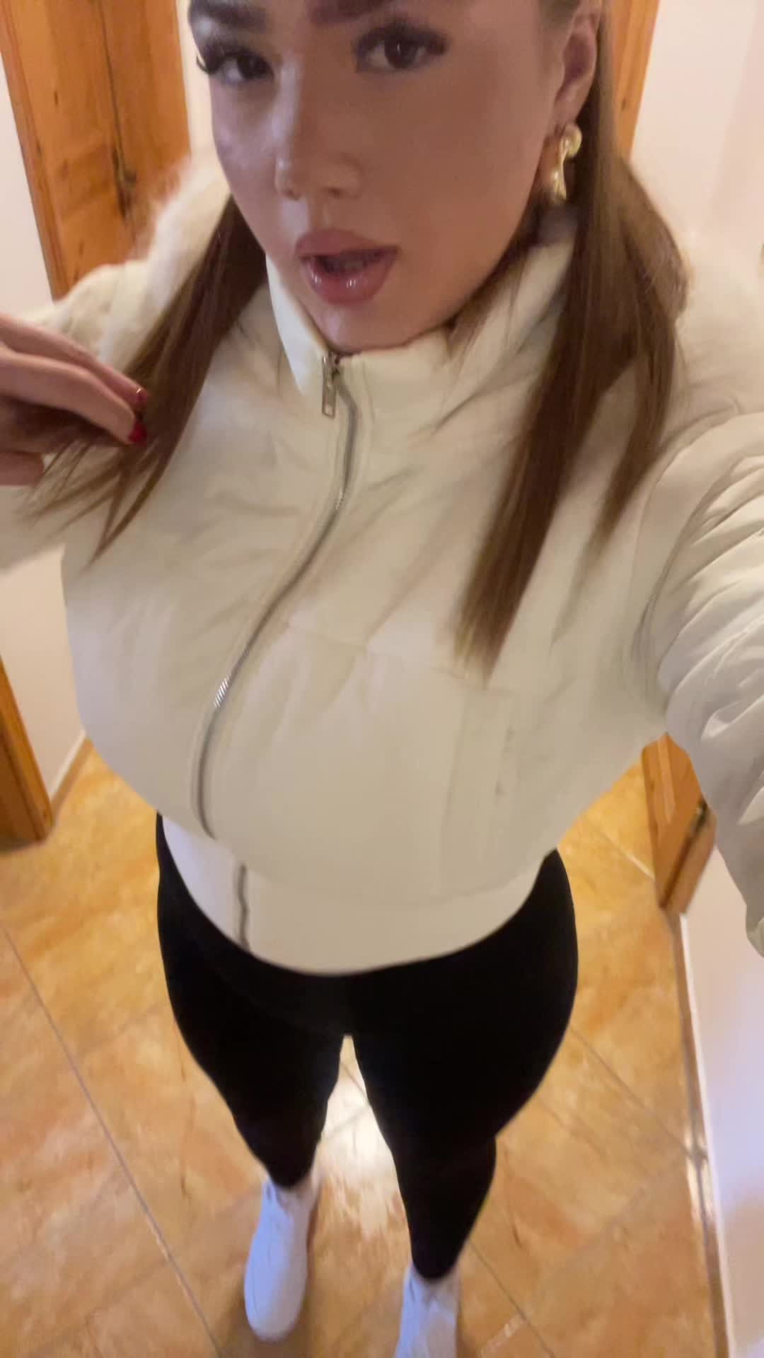 @Anika