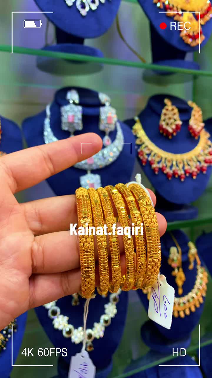 @Kainat_2