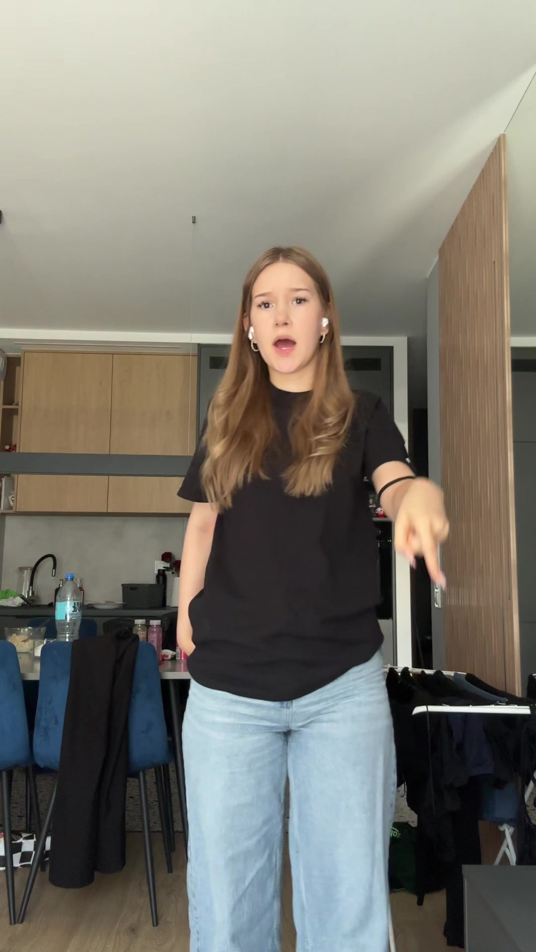 @Liv
