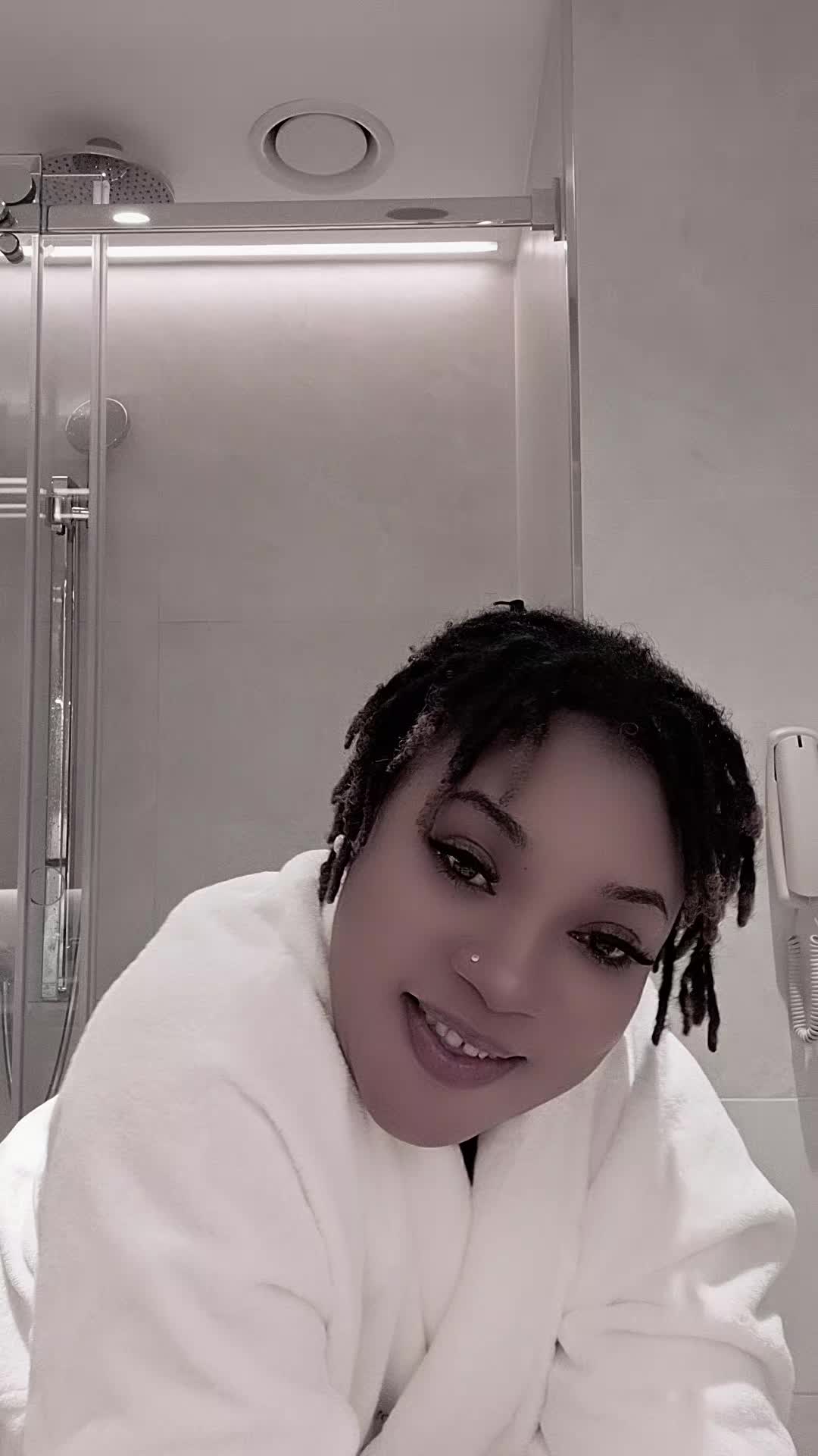 @Firstlady05