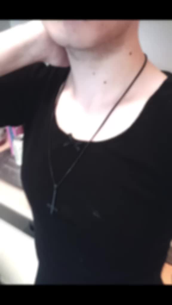 @⛧little goth bat hannah⛧