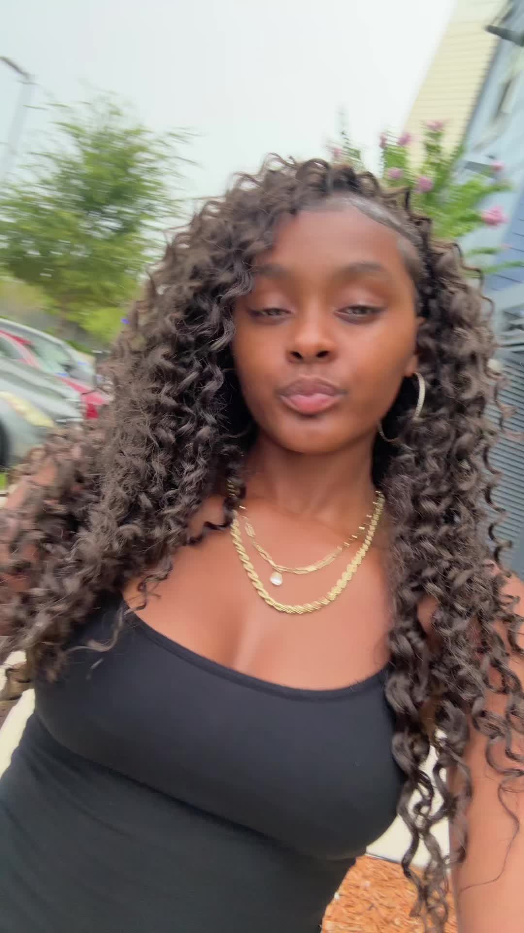 @SydneyThaBhaddest