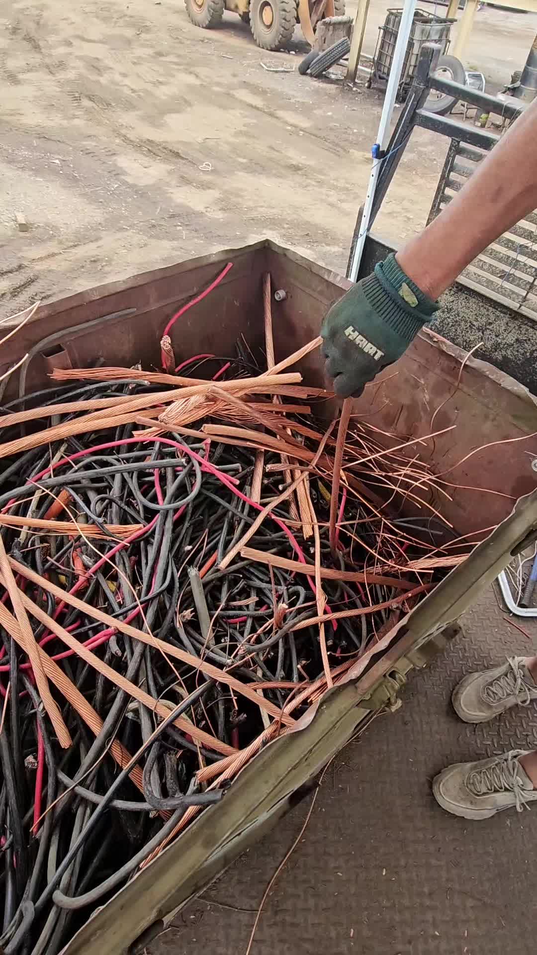 @Recycling Red