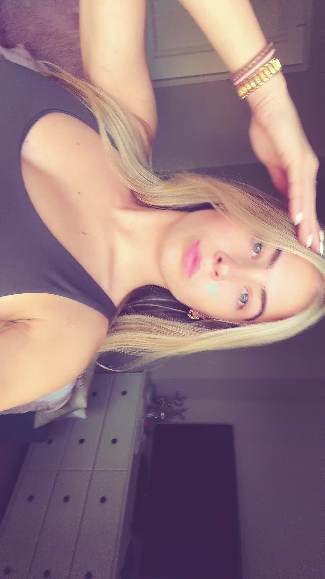 @theolivianagyy