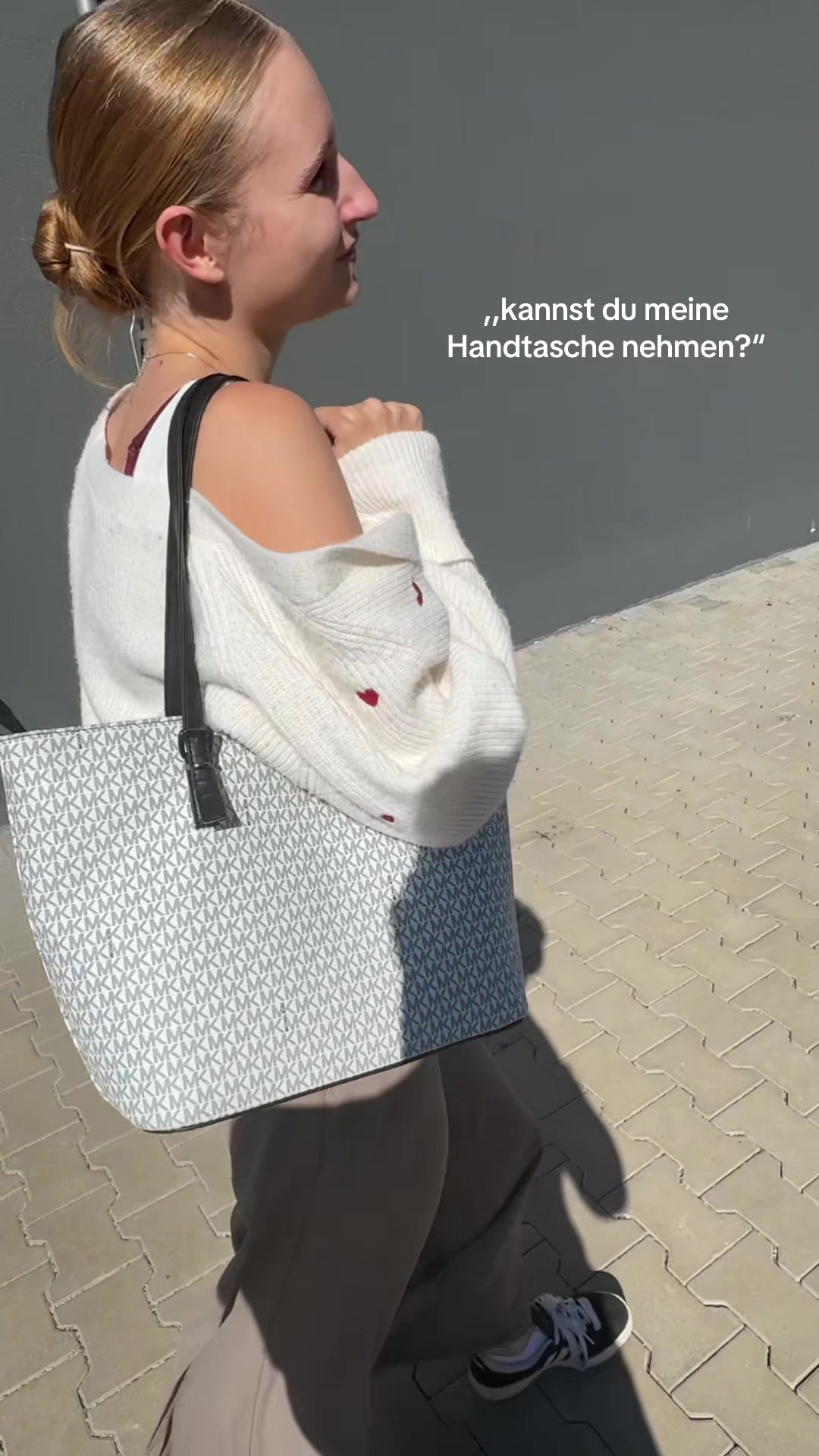 @𝒍𝒊𝒍𝒍𝒚 & 𝒎𝒐𝒎𝒐