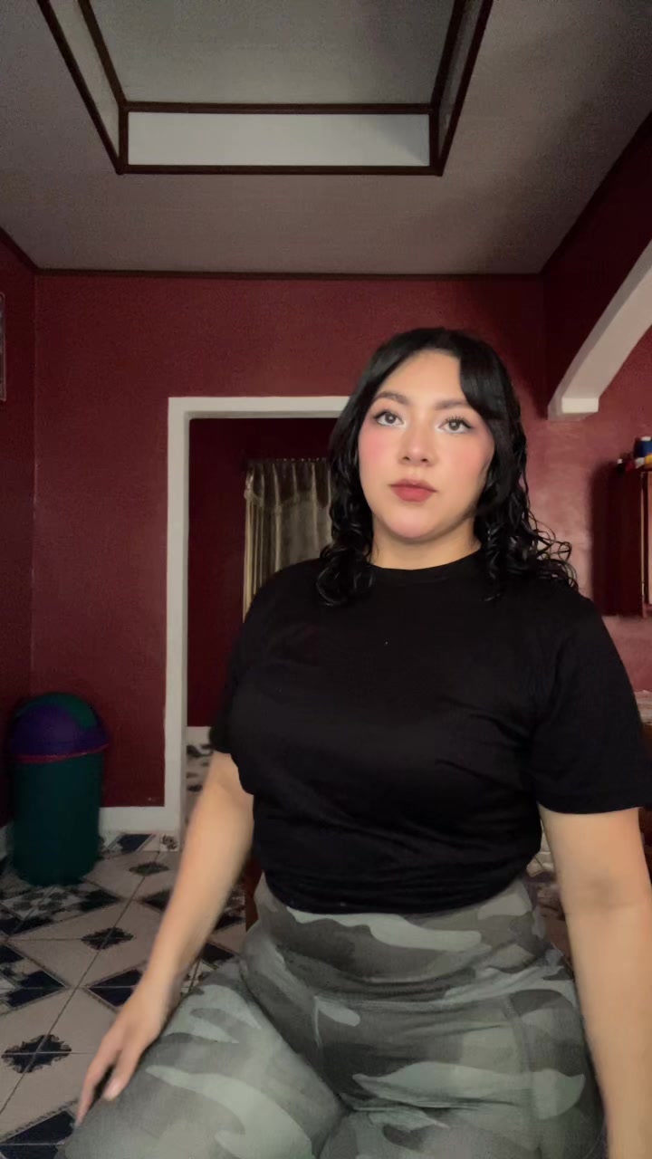 @ERIKA🐈👑