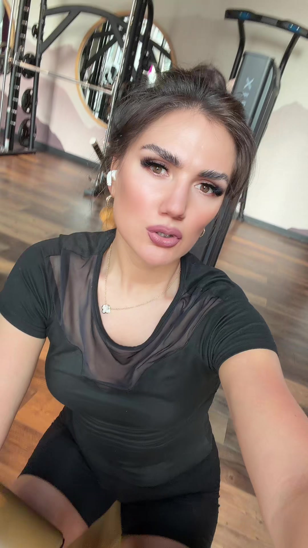 @👠👠👠