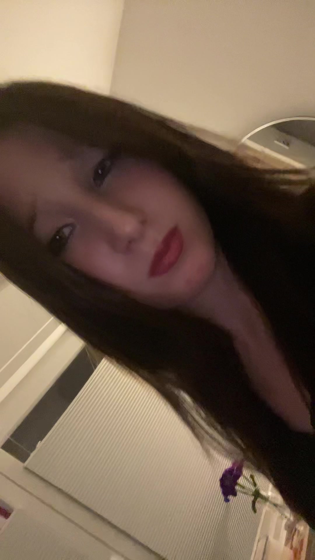 @👩🏽&zwj;❤️&zwj;💋&zwj;👩🏽
