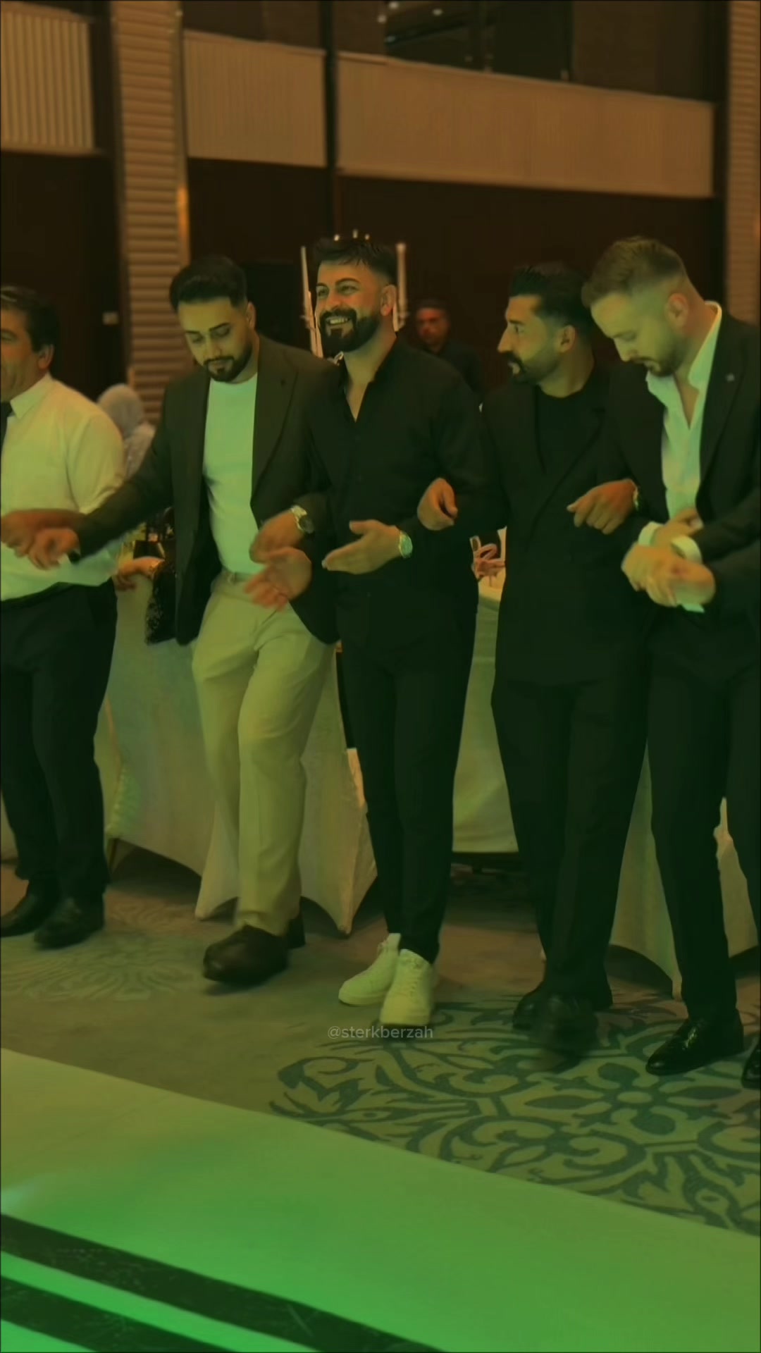 @Rojvandemir