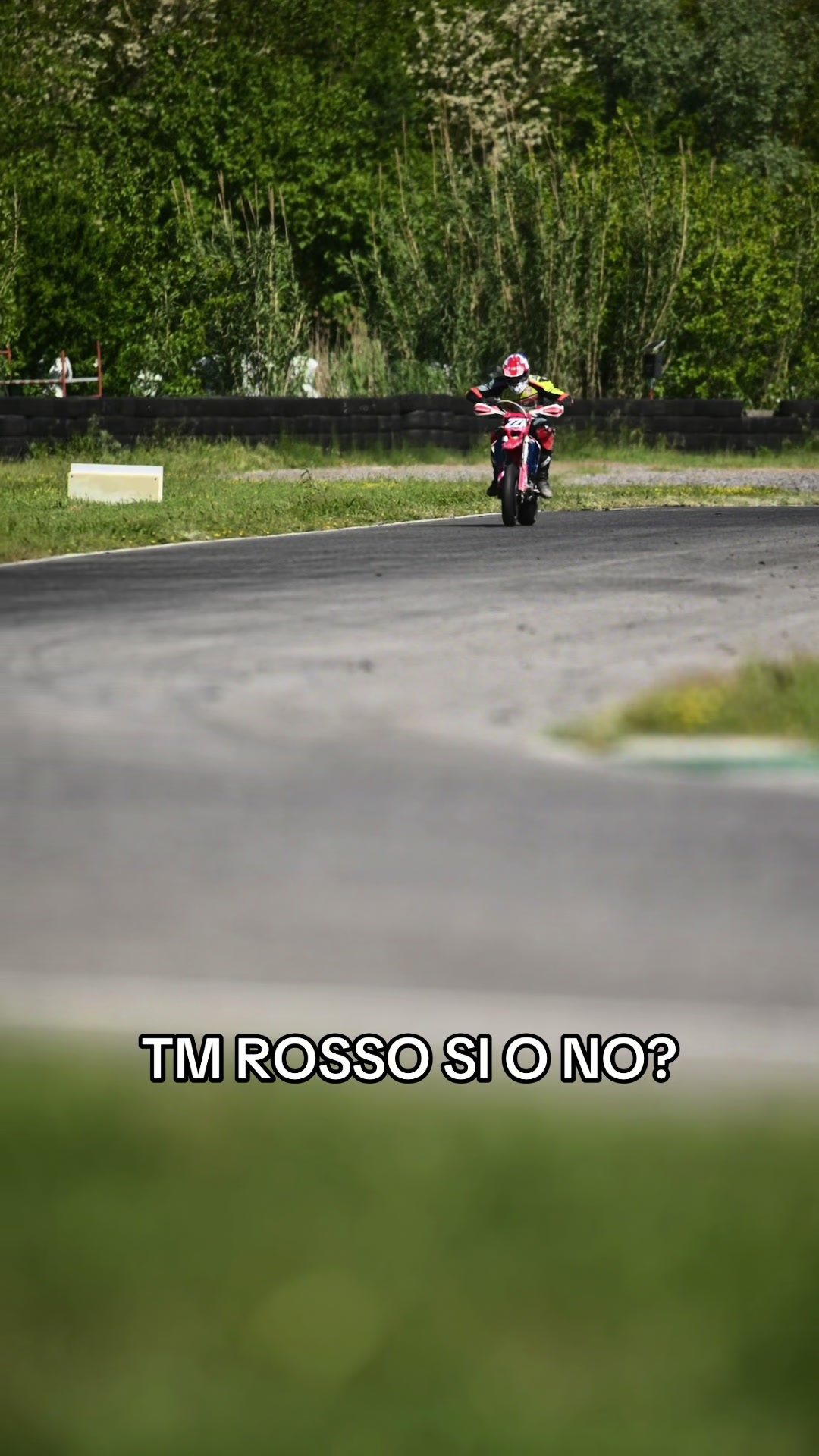 @Lorenzo Ferro