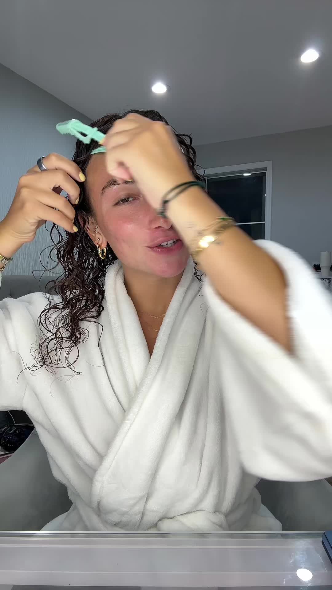 @Alexis