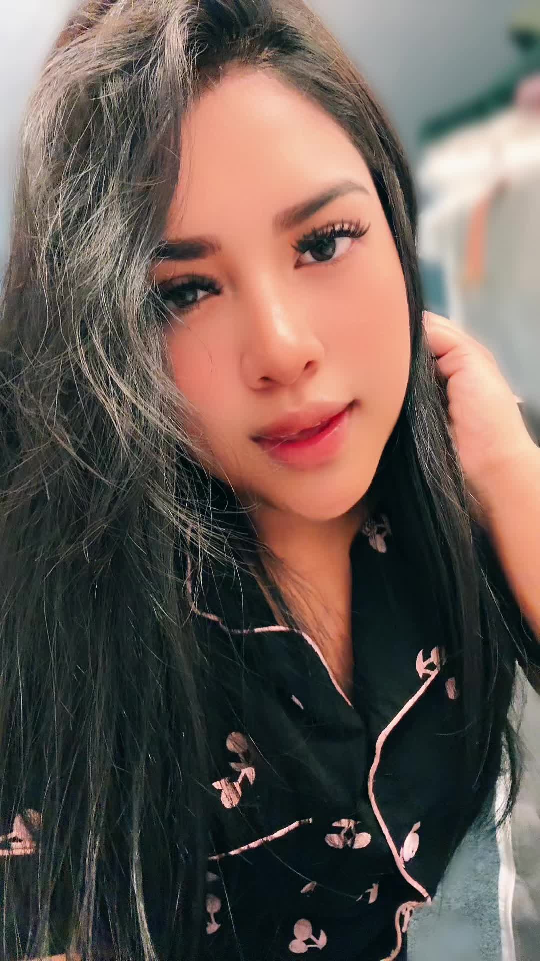 @Evelyn🖤🍒