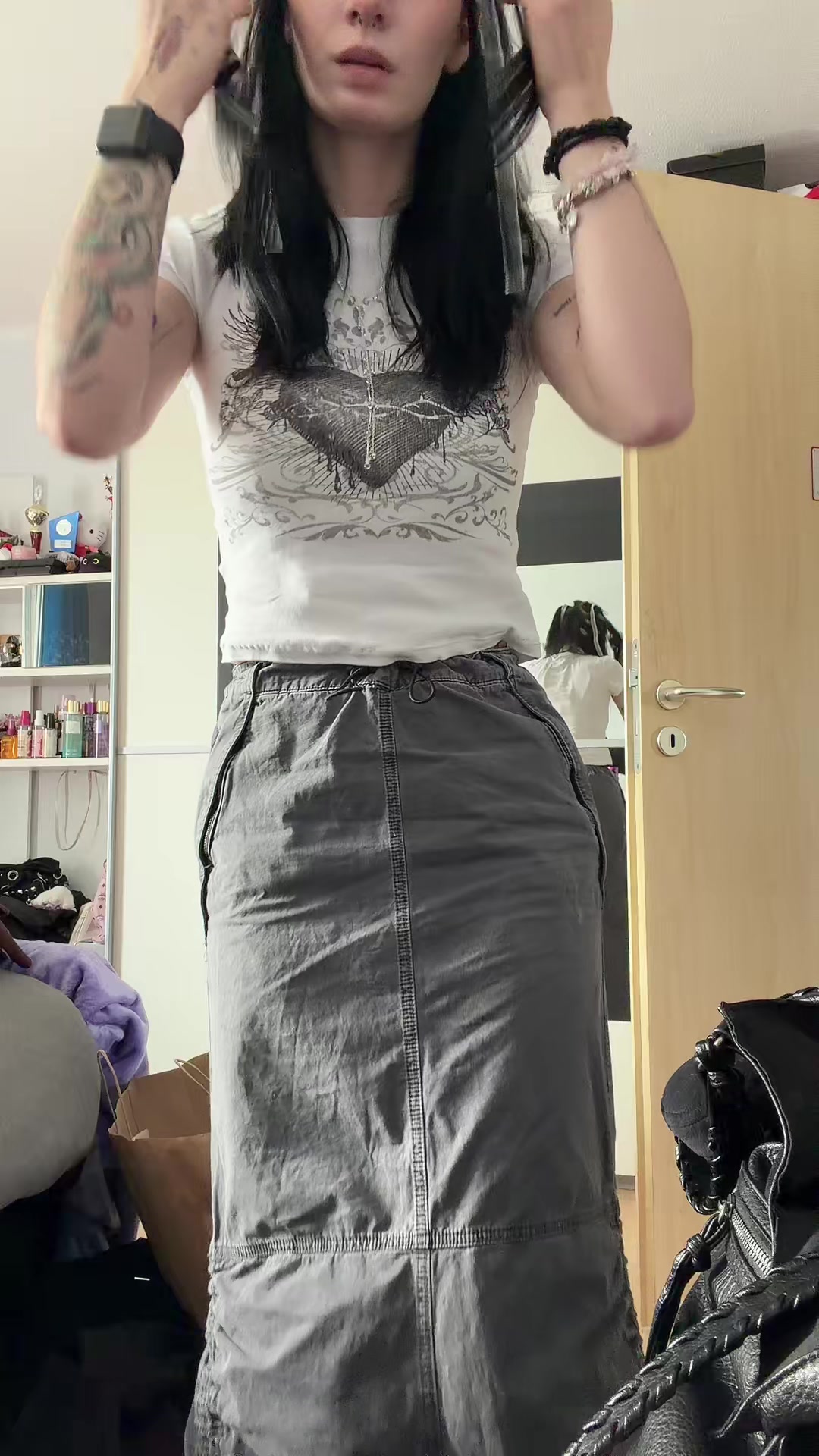 @𝓵𝓪𝓻𝓪