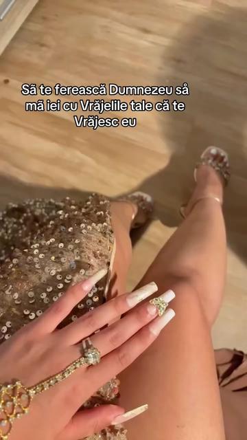 @Melii🇷🇴